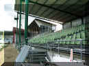 Anciennes tribunes d'Albeau (137859 octets)